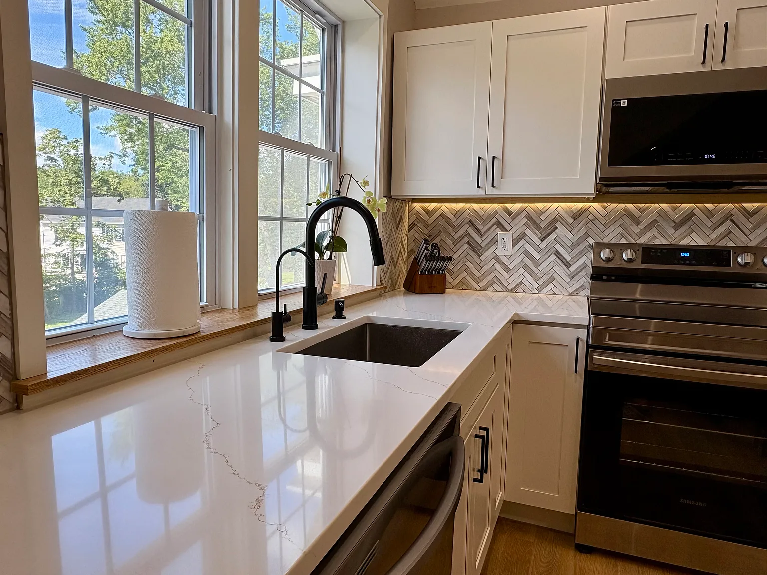 43 Harrison Ave — Photo 3