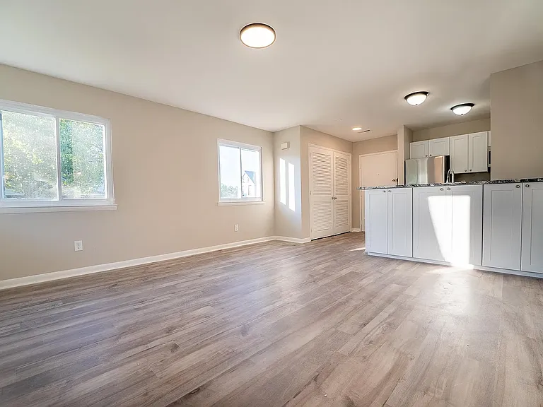 184 1st Ave #1 — Photo 2