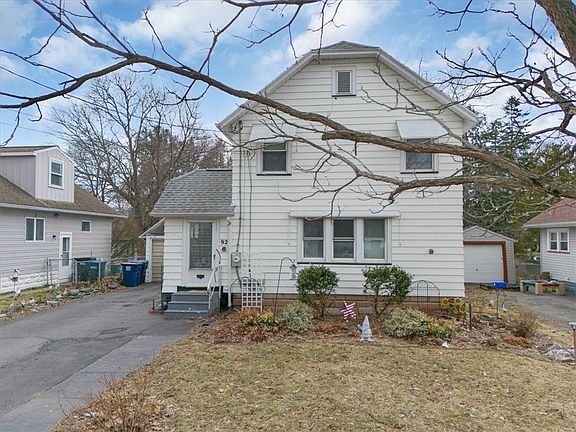 2nd image of 92 Veness Ave