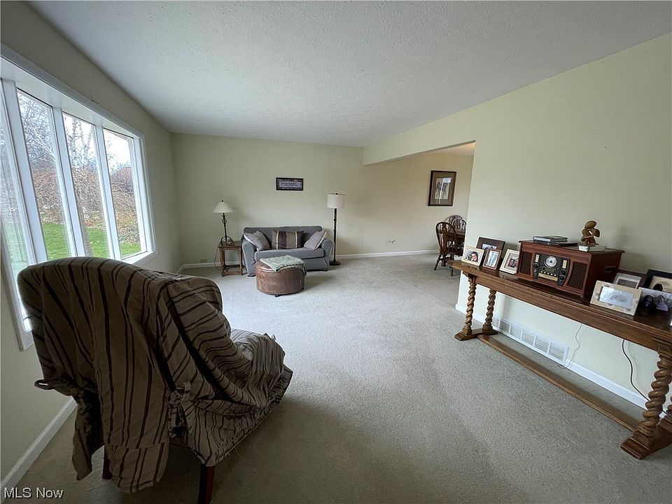 9587 Brimfield Dr, Mentor, OH 44060 Zillow