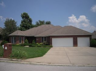 3236 S Arcadia Ave, Springfield, MO 65804
