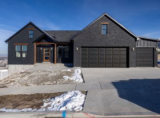 615 E 250 N, Providence, UT 84332