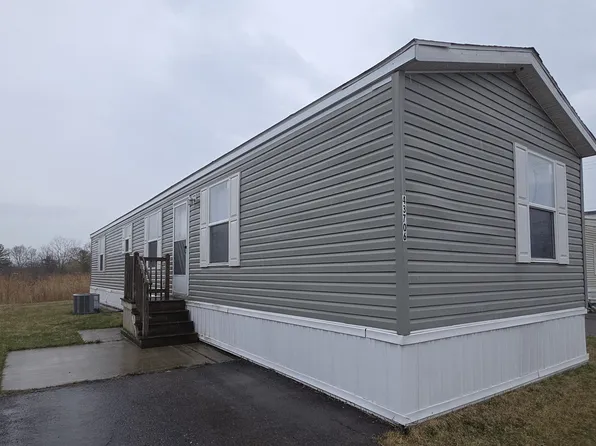 43706 Stephanie, Clinton Township, MI 48036