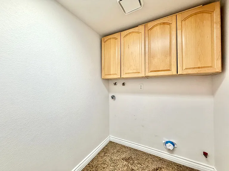 507 Lassa Way — Photo 13