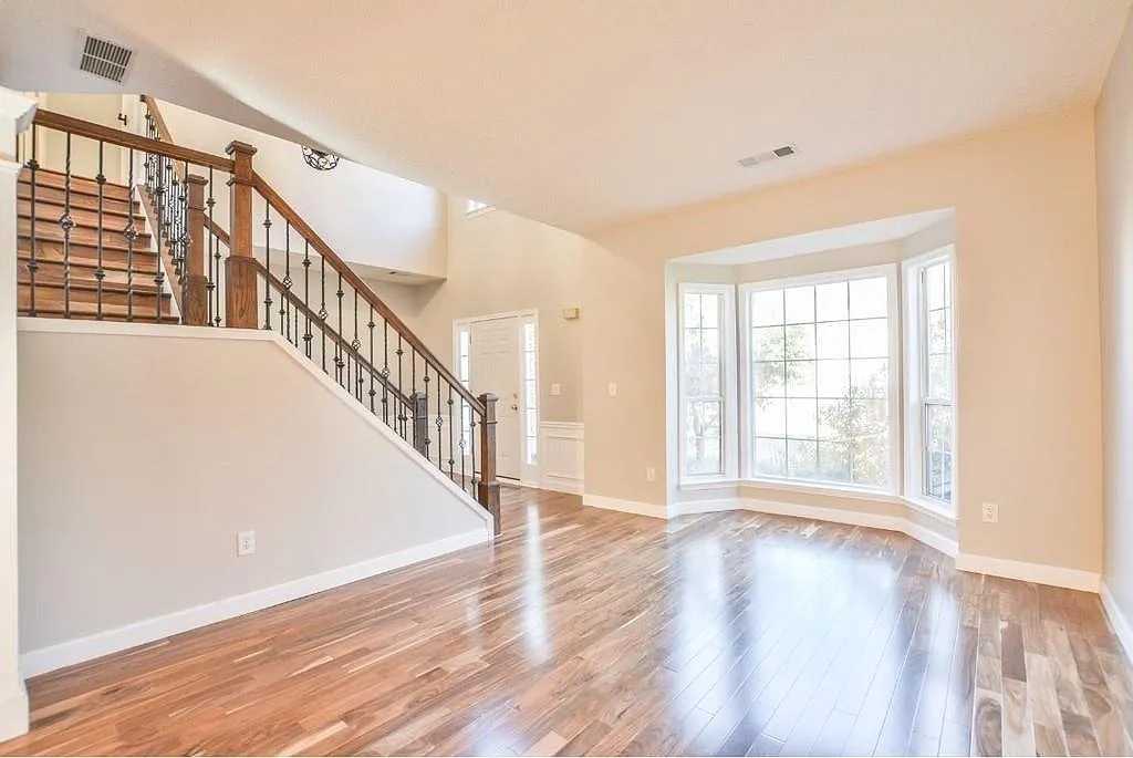 4 bed, 2.5 bath, 2184 sqft, $2,680 — Photo 4