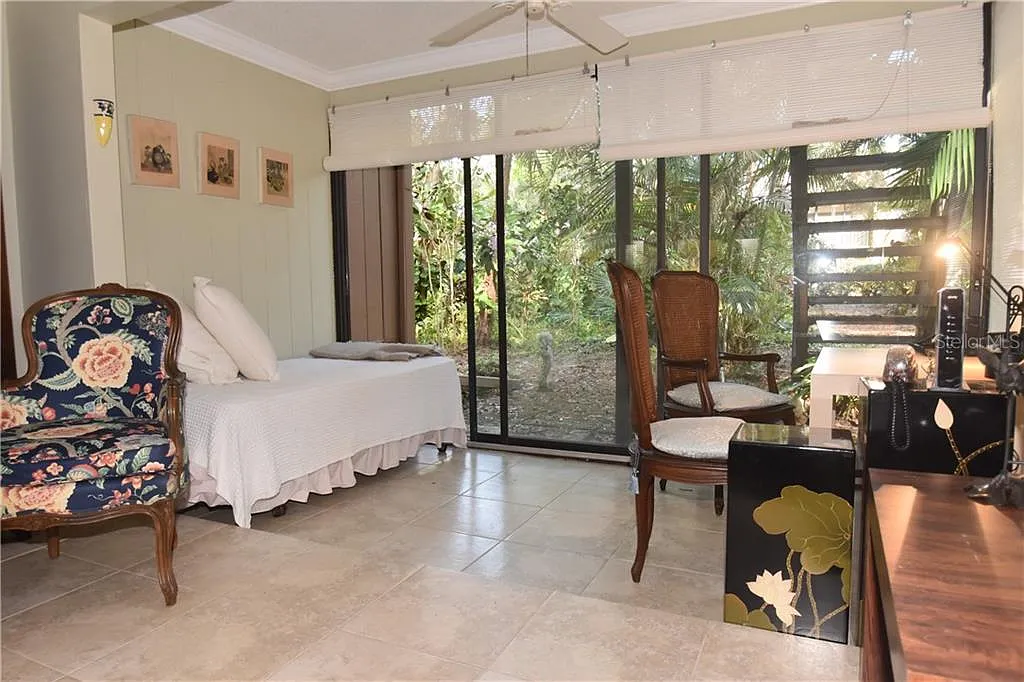 1 bed, 1.0 bath, 731 sqft, $2,000 — Photo 2