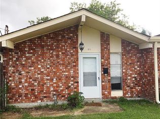 811 Edenborn Ave, Metairie, LA 70001