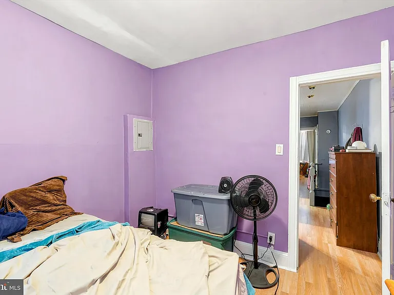 1833 Daly St #2 — Photo 10