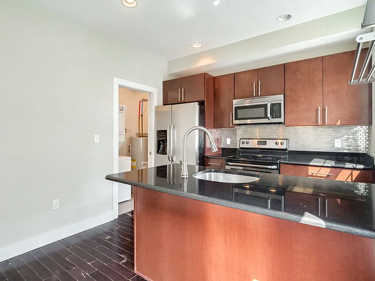 2619 Christian Street — Photo 6