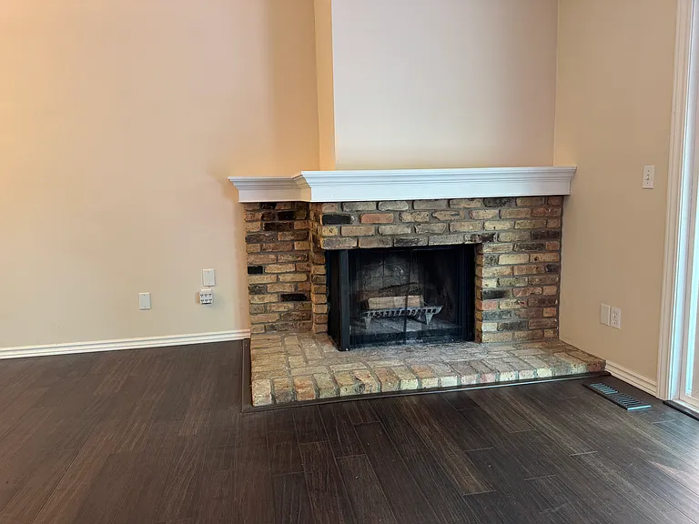 10237 Tarn Cir #10237 — Photo 9