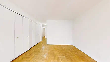 Rented by LEVEN Real Estate