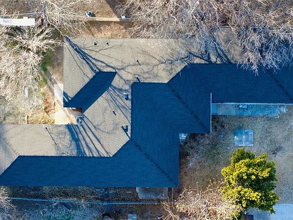 3rd image of 1430 NW Logan Ave