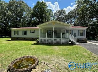 100 Swafford Rd, Guntersville, AL 35976