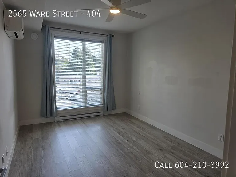 2565 Ware St #404 — Photo 8