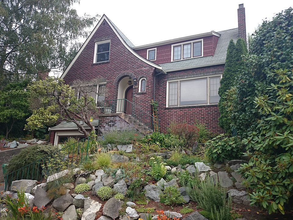 2nd image of 6208 Palatine Ave N