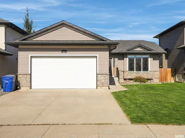927 Coppermine Way, Martensville, SK S0K 0A2