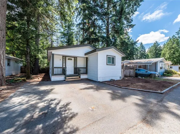 1310 Spruston Rd #7, Nanaimo, BC V9X 1R2