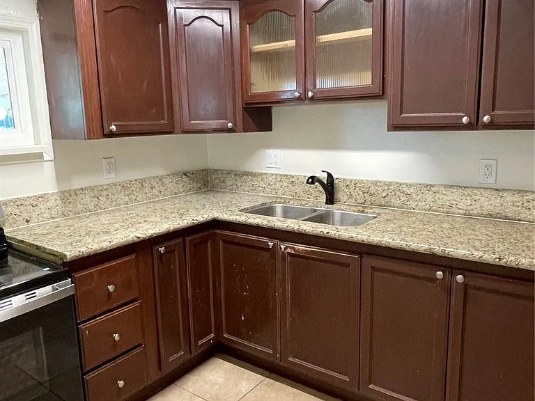835 E Nocta St — Photo 3