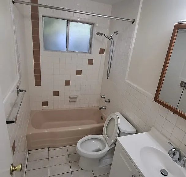 4221 Palmyra St — Photo 4