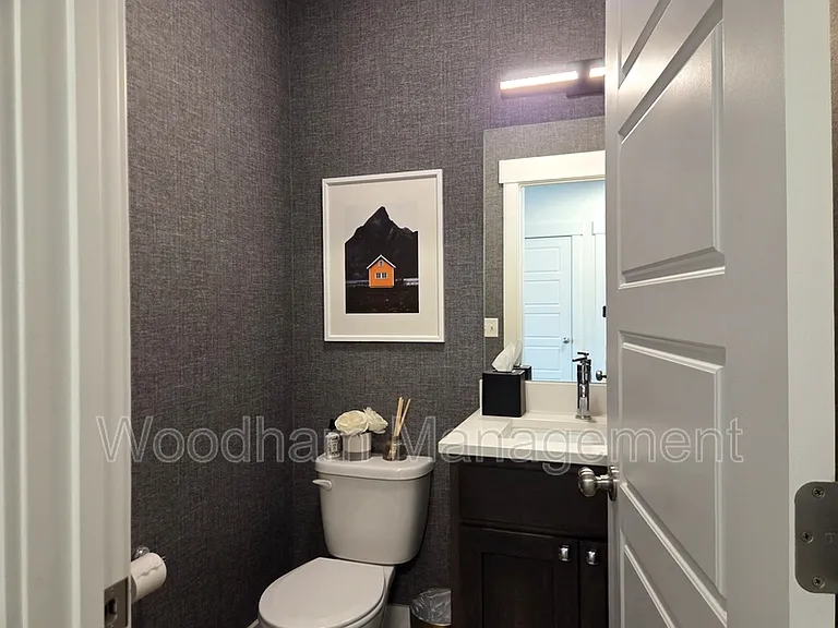 98 Caitlin Rd — Photo 22