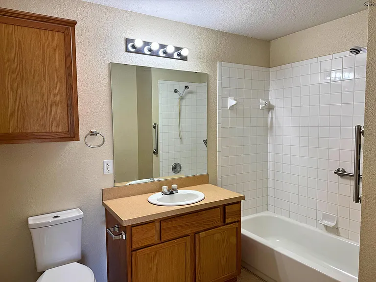 4710 Brookdale Dr — Photo 20