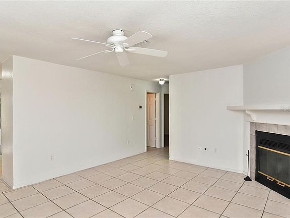 5th image of 174 Coconut St #A