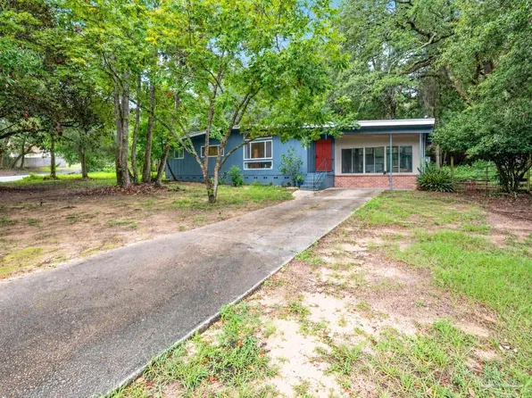 5011 Springhill Dr, Pensacola, FL 32503