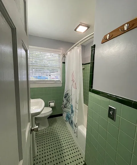 4131 Aldington Dr — Photo 20