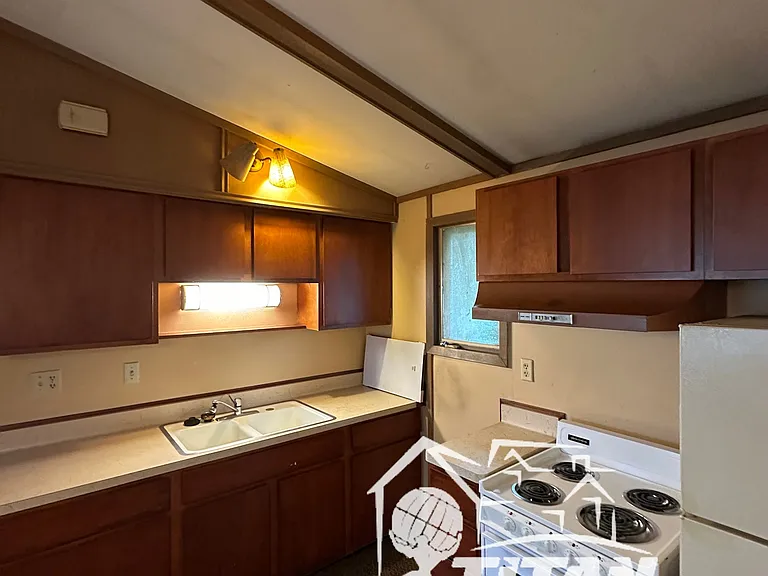 1125 Moreland St #3 — Photo 3