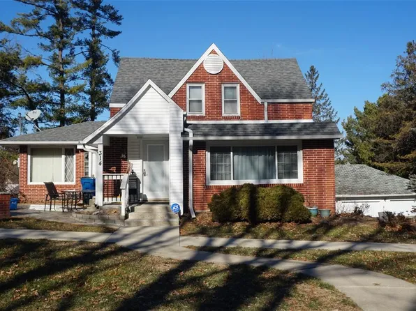 314 W 4th St, Monticello, IA 52310
