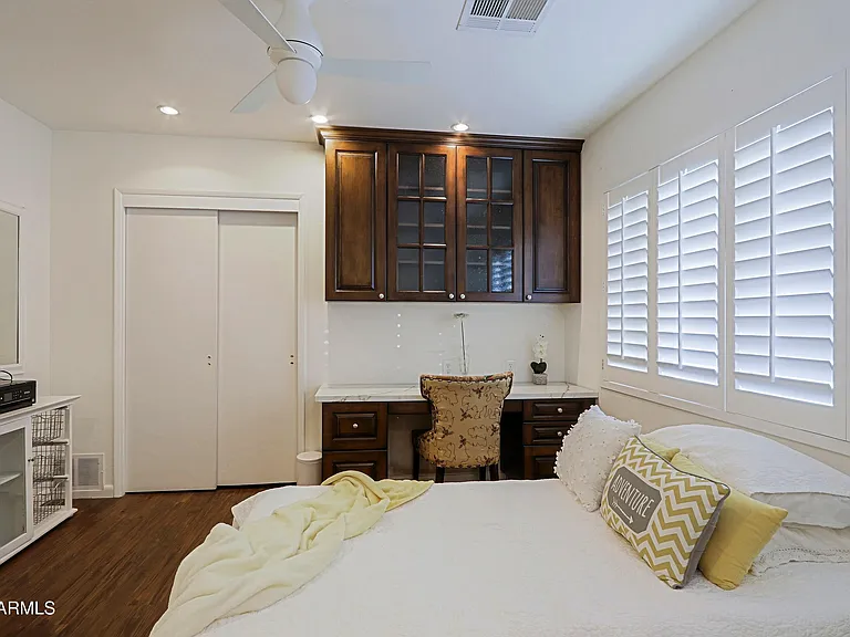 4645 E Windsor Ave — Photo 26