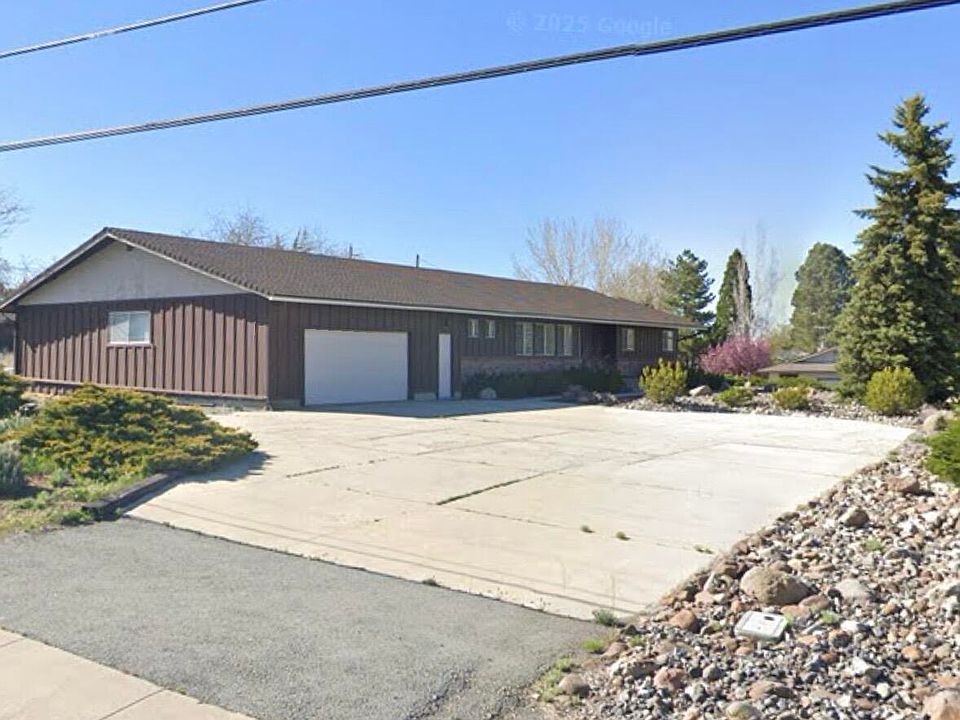 1st image of 1255 Zolezzi Ln