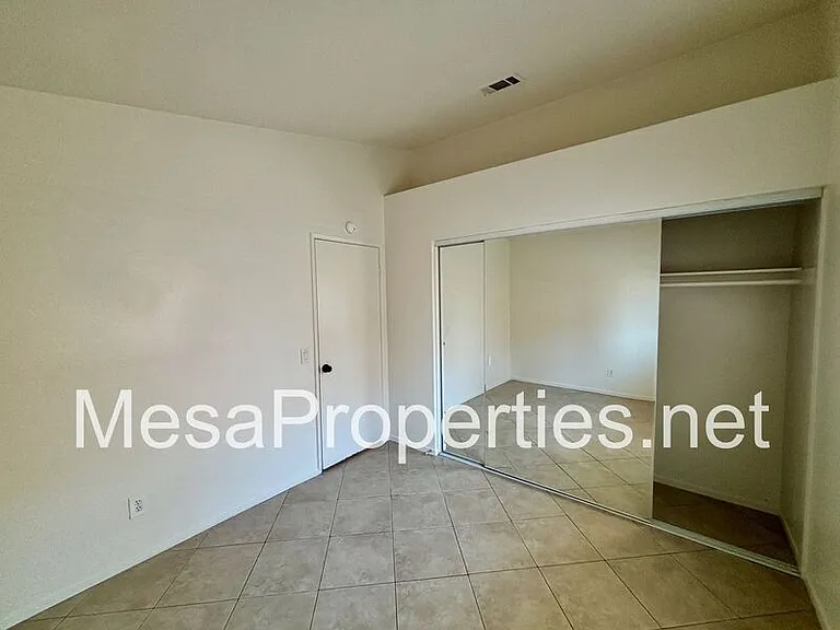 1412 Pace Ct — Photo 13
