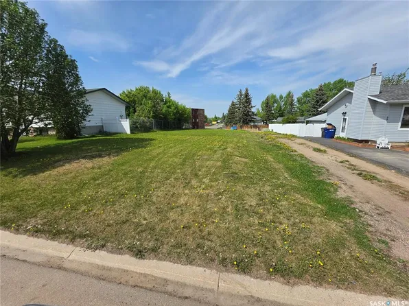 37 Dunfield CRESCENT, Meadow Lake, SK S9X 1E3