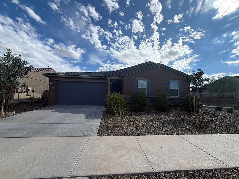 16017 W Smoketree Dr