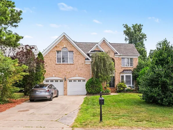 9212 Meadow Mist Ct, Raleigh, NC 27617