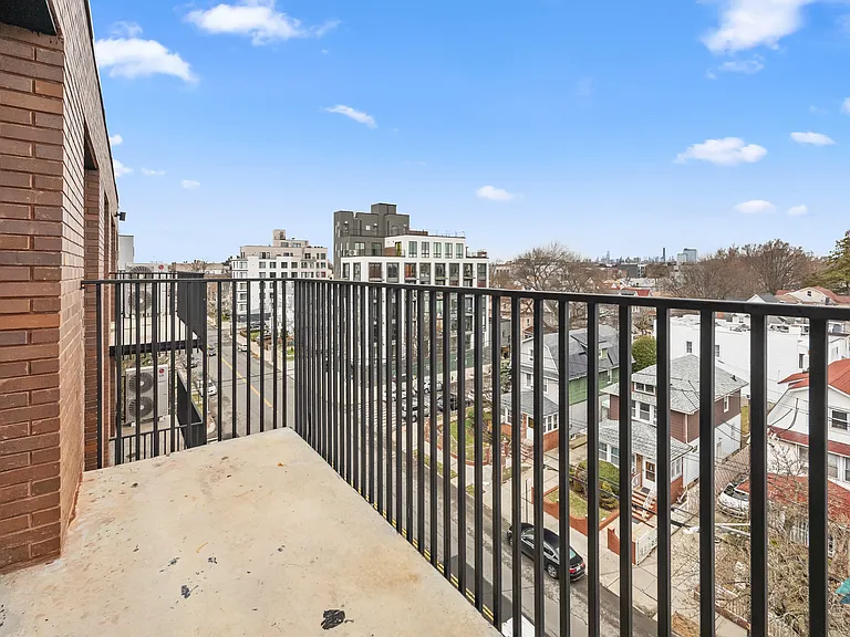 3510 Glenwood Rd #5H — Photo 6