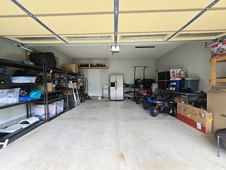 525 Batty Way — Photo 43