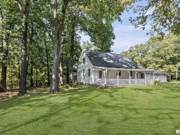 2720 Miles Ln, Salem, IL 62881