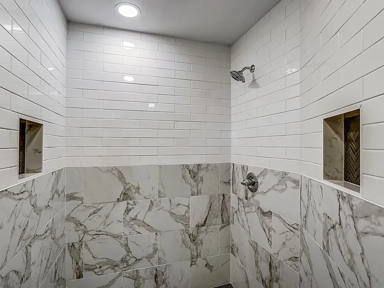 4295 Everett Rd — Photo 7