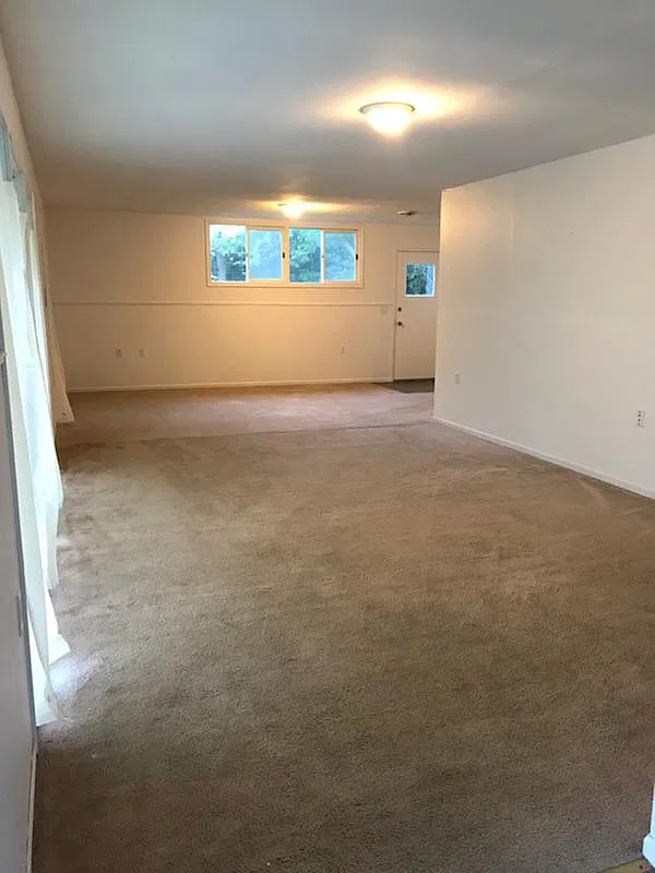 4 bed, 1728 sqft, $2,195 — Photo 4