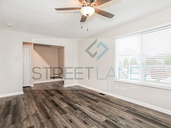 3rd image of 1655 Rock Creek Dr