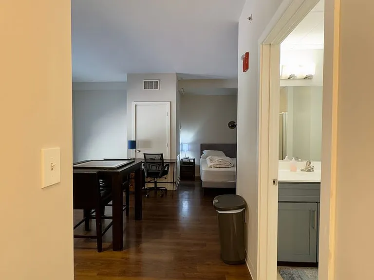 Charming 1 Bedroom/1 Bathroom Apartment Unit in Downtown Baltimore, MD! Unit 416 — Photo 59