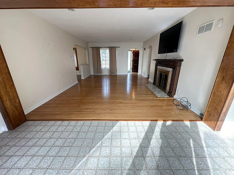 136 E Hazel Dell — Photo 13
