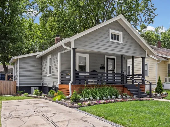 703 W 77th St, Kansas City, MO 64114