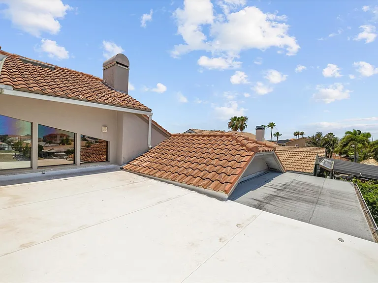 3534 Seaway Dr — Photo 46