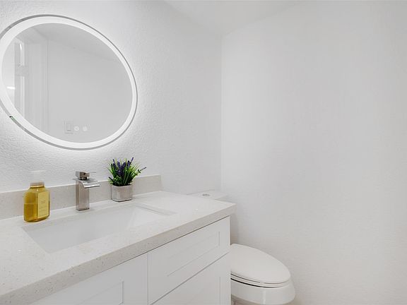4th image of 3207 Ashford Park Dr