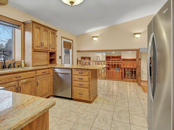2nd image of 17473 Fairway Cir