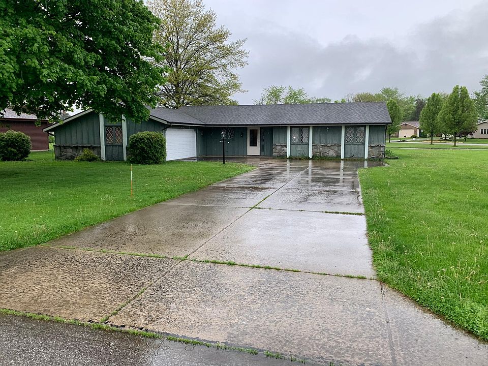 1st image of 1 Beverly Dr