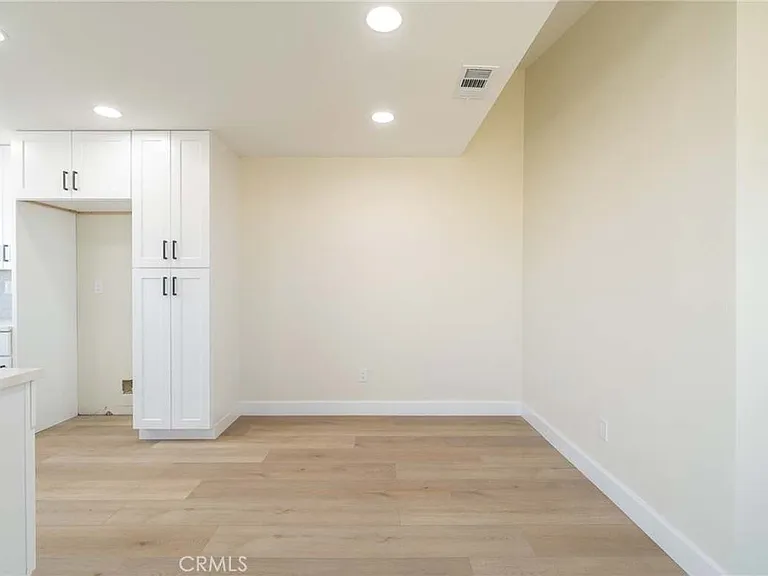 1147 Bronze Star Dr — Photo 2